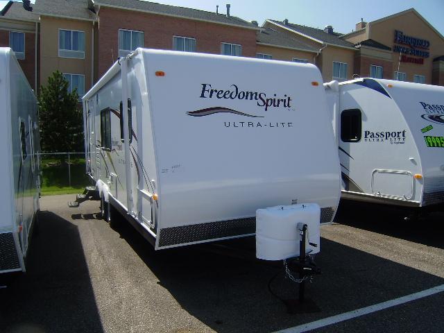 New 2010 Dutchmen Freedom Spirit FSU240 Travel Trailer For Sale